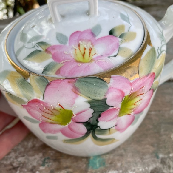 Noritake Azalea white floral teapot - Picture 7 of 12